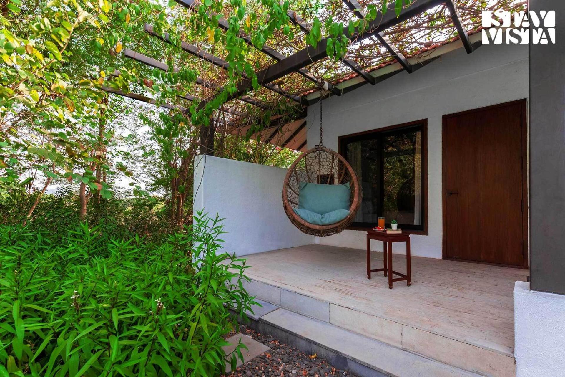Wander Beyond By Stayvista - Featuring A Bali-Themed Abode And A Refreshing Swimming Pool Alībāg Εξωτερικό φωτογραφία