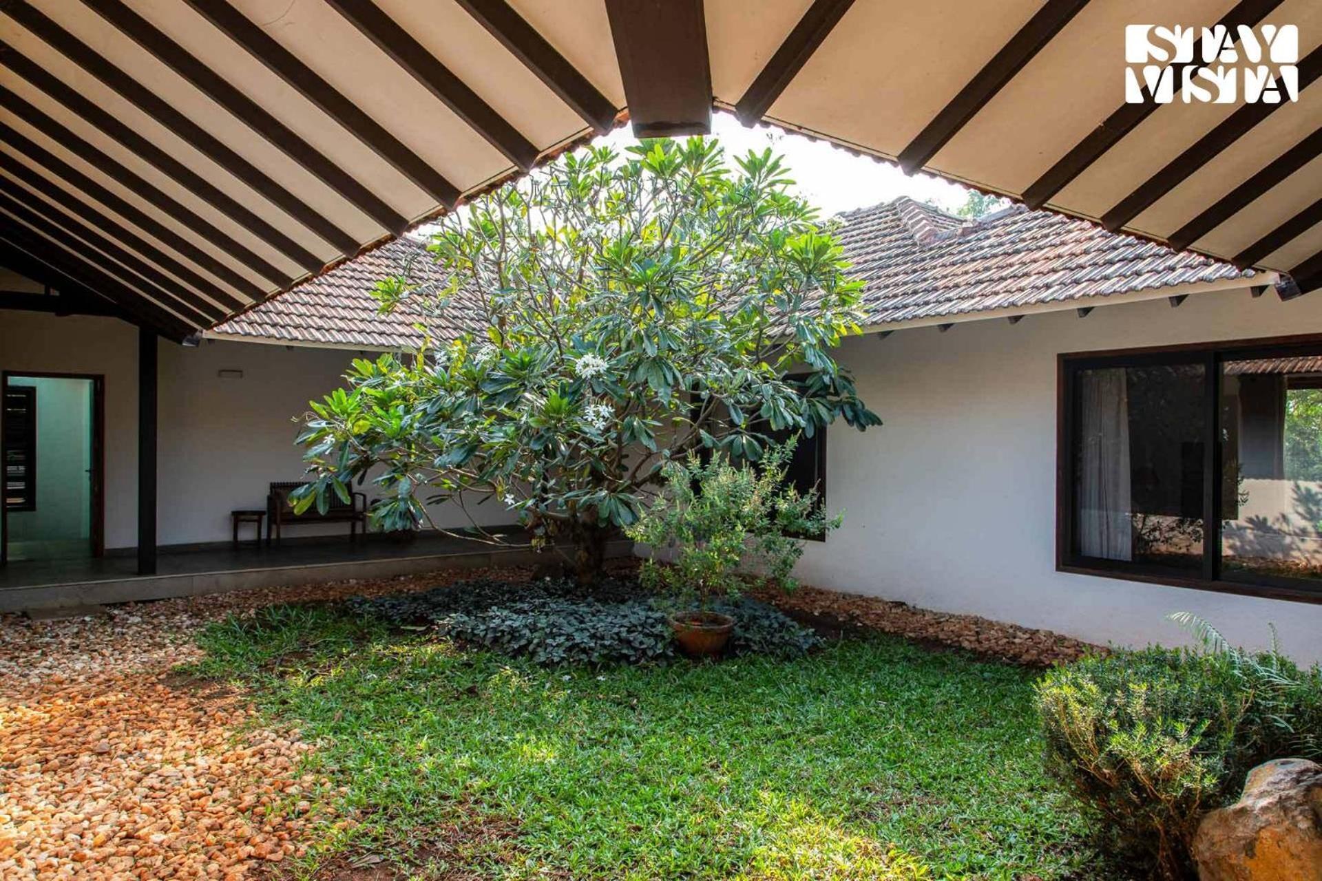 Wander Beyond By Stayvista - Featuring A Bali-Themed Abode And A Refreshing Swimming Pool Alībāg Εξωτερικό φωτογραφία